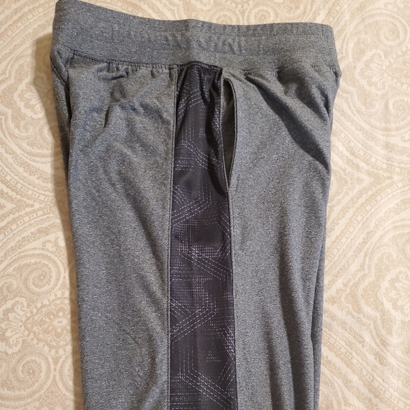 Boy's Active muscle Tee and matching track pant - Picture 5 of 6
